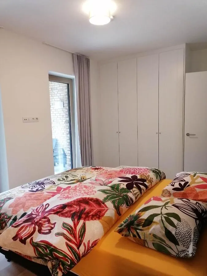 Apartment Bartine - Modern And Spacious Flat Near The Sea, Free Parking Space Ostend