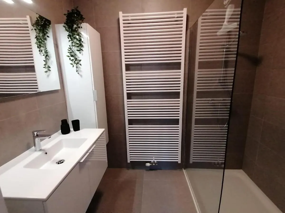 Bartine - Modern And Spacious Flat Near The Sea, Free Parking Space Ostende Appartement
