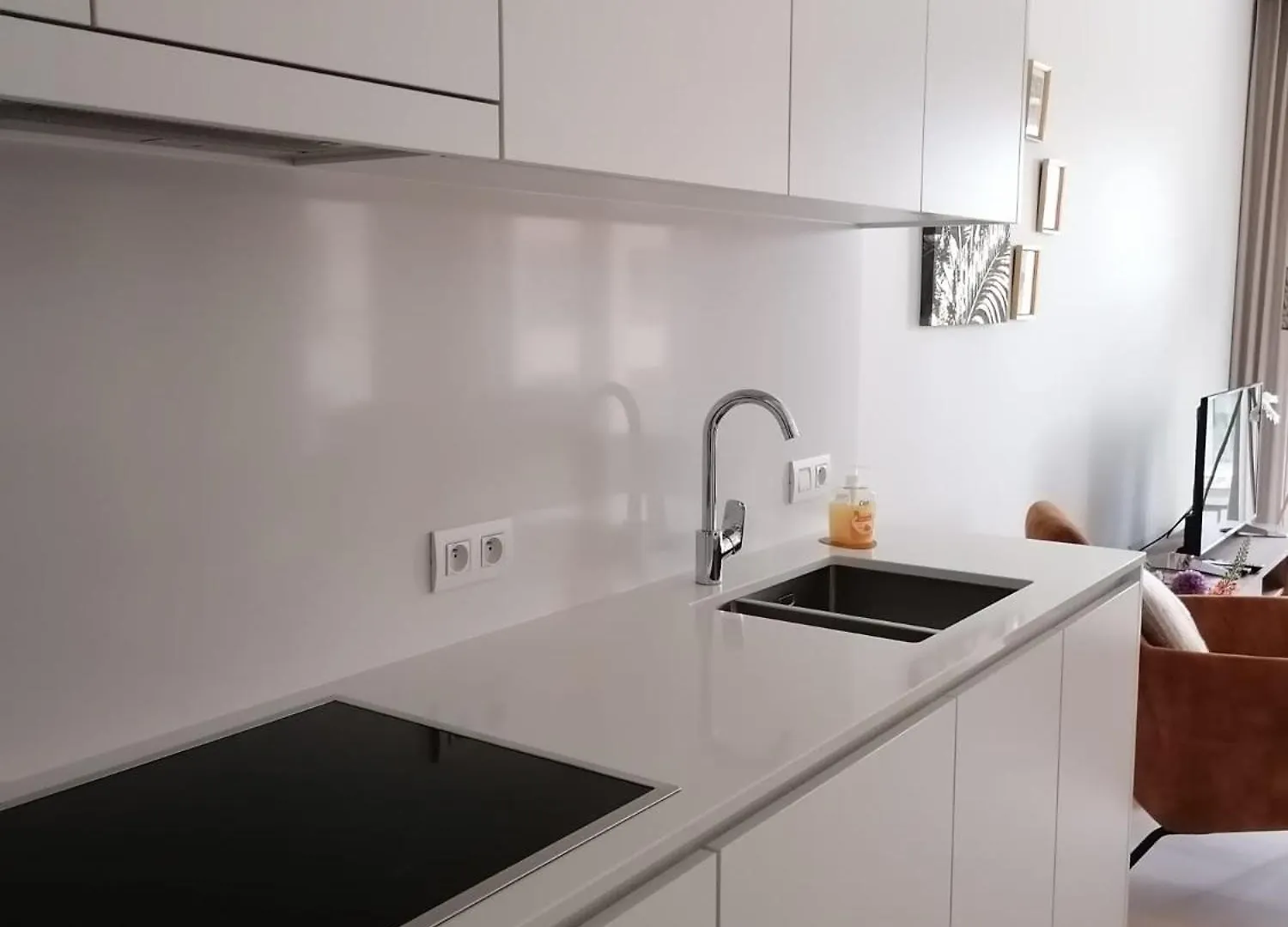 Appartement Bartine - Modern And Spacious Flat Near The Sea, Free Parking Space Ostende